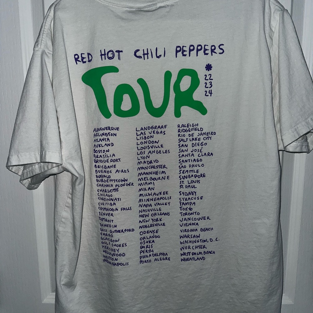 Red Hot Chilli Peppers Tshirt View 3